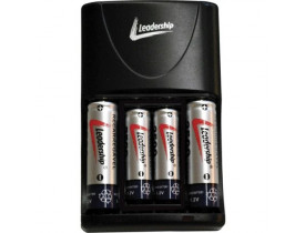CARREGADOR PILHAS LEADERSHIP AA/AAA + 4 PILHAS 0180